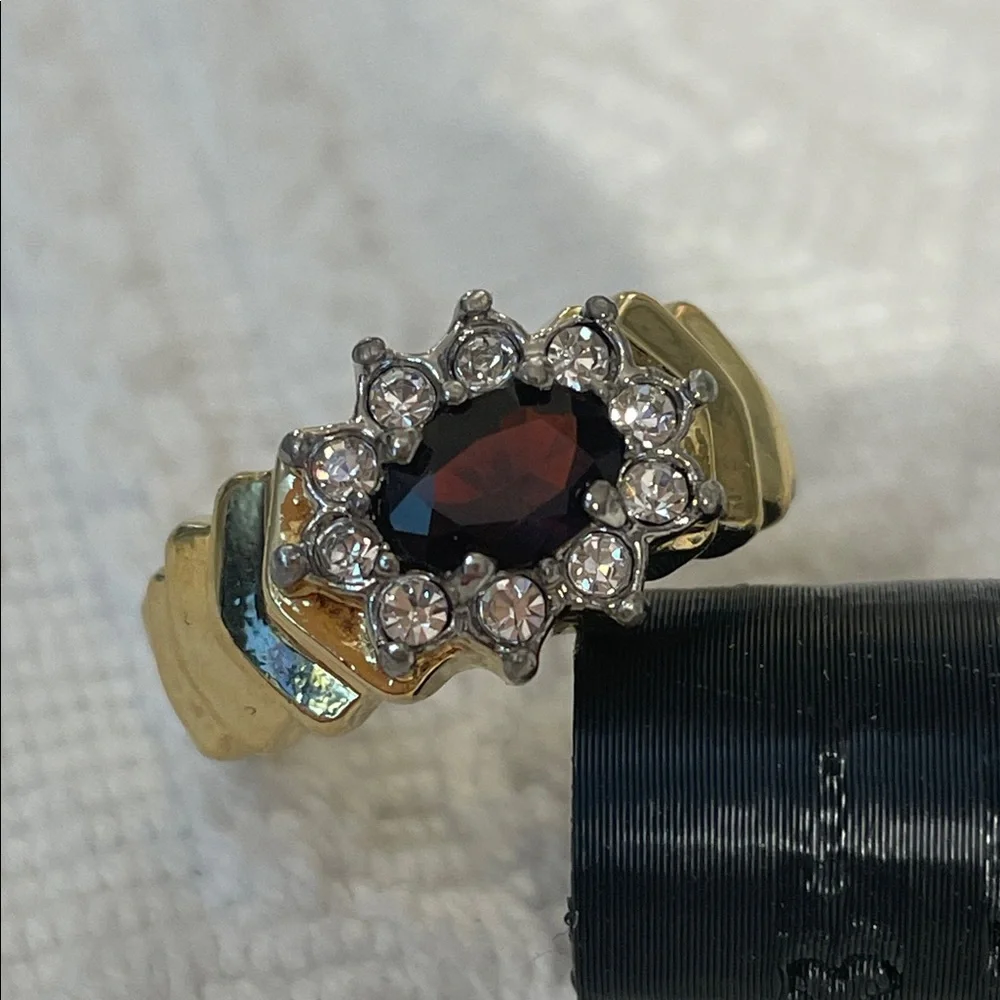 Elegant Gold and Red Stone Ring with Rhinestones Size 8.5
